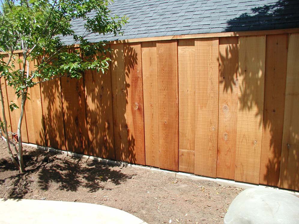 Overlap Plank Fence